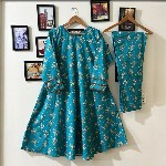 মহিলাদের পোশাক ও ফ্যাশন